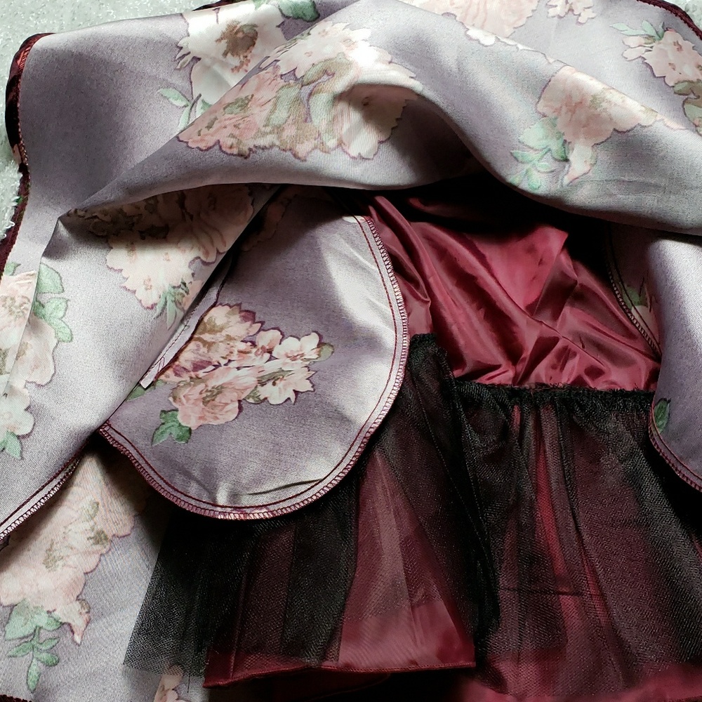 SALE!! Skirt - Picture 5 of 6